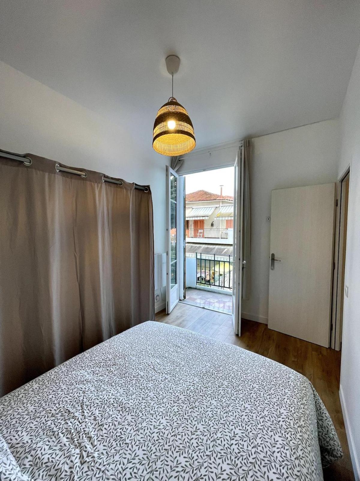 Appartamento Joli 2 Pieces Avec Terrasse, Proche