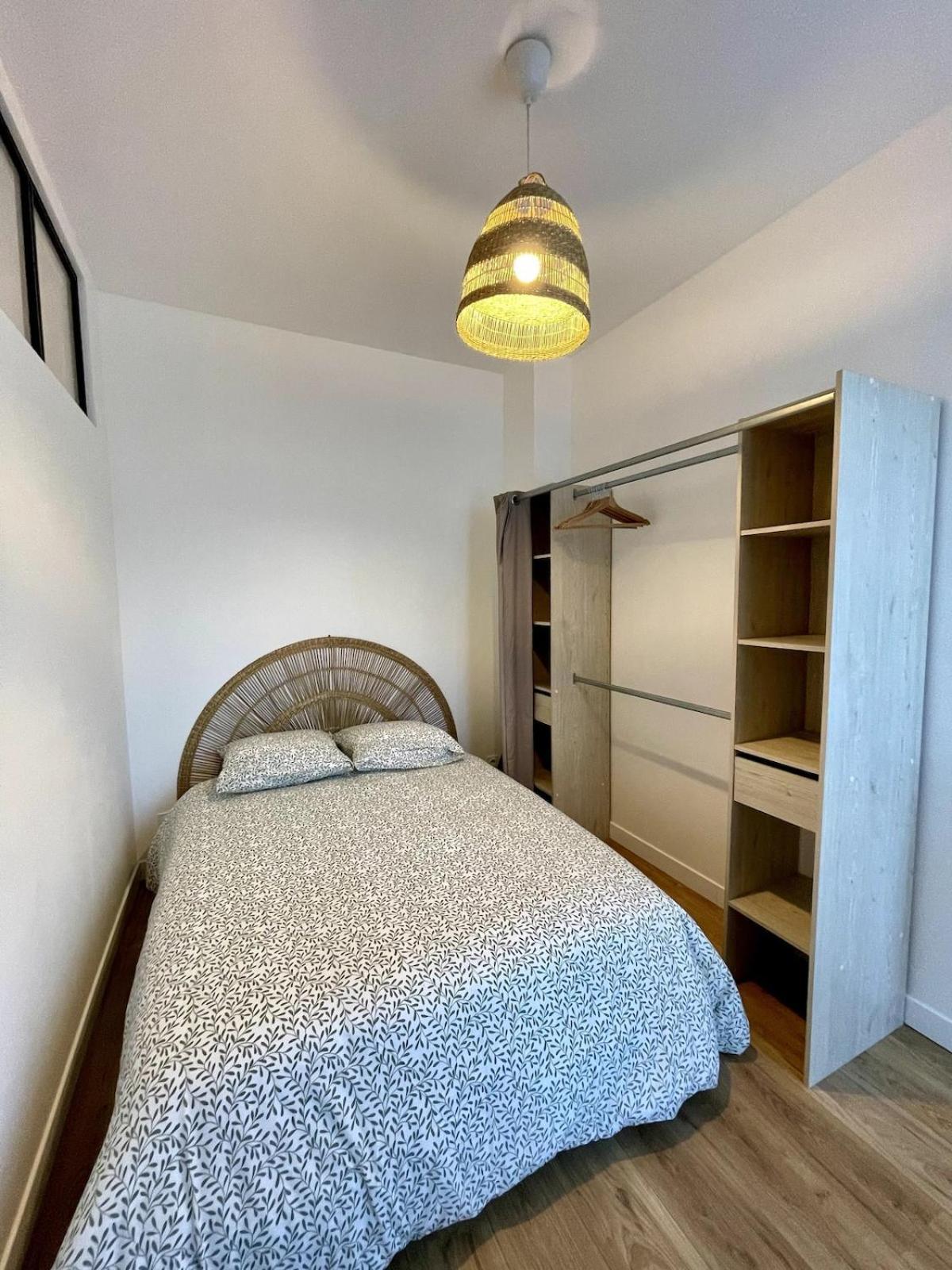 Appartement Joli 2 Pieces Avec Terrasse, Proche *