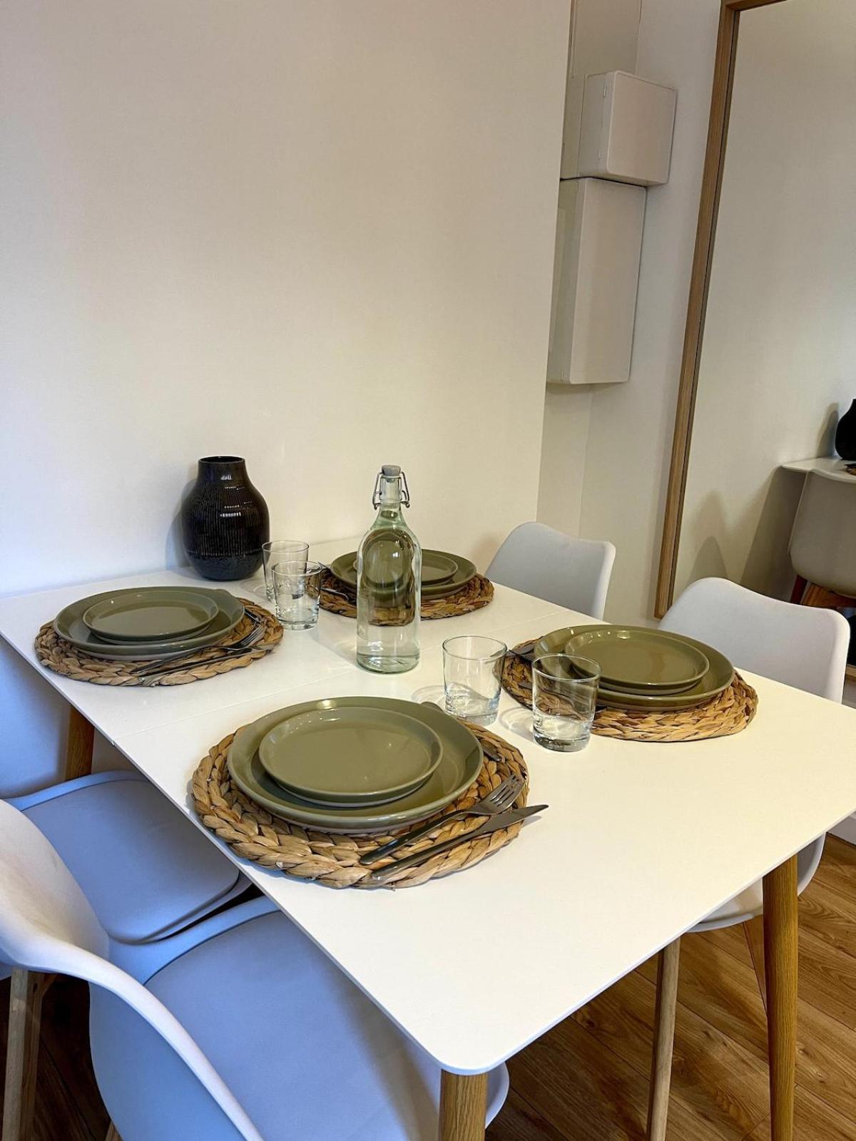 Appartamento Joli 2 Pieces Avec Terrasse, Proche